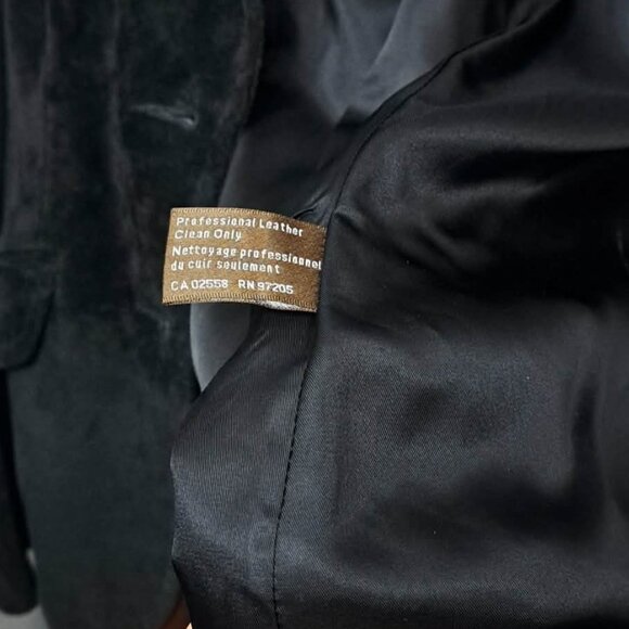 Danier Genuine Leather Suede Women’s Blazer Jacket Button-up Coat Made in Canada - Picture 3 of 6